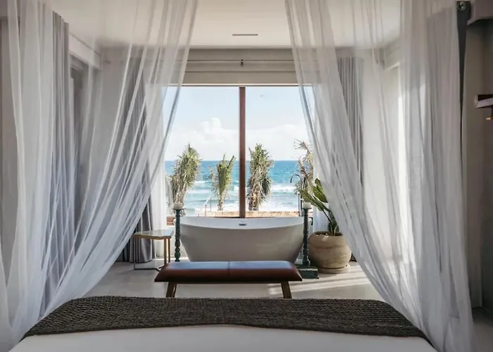Villa 5br Exclusive Beachfront With Pool In Tulum *